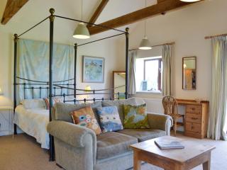 The Studio-Uk11822 - 4