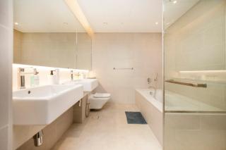 Cozy 2BR APT With Canal Views, Pool with Burj View - 1