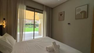 Stylish Prestigia Golf Apartment - 4