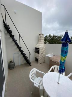 Aluga-se Ap Superior a 100 metros da lagoa - 1