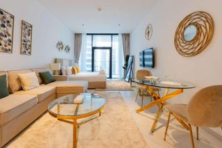 TRPS - Marquise Square, Business Bay - Burj Khalifa View, Spacious Studio, Fully Furnished - 2