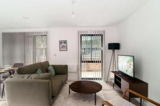 Contemporary 2BED Manchester Apartment Near Etihad - 0