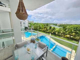 2BR Beach Condo • Prime Location Across Hard Rock - 8