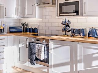 3 Bed in Brixham BX078 - 5