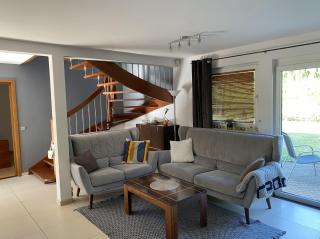 4 Bedroom family house with access to a hot tub - 9