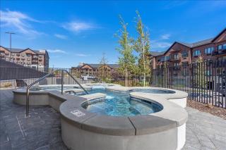 Walk to Deer Valley Resort Adjoining Condo Rooms - 0