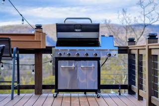 Luxury A Frame 5BR Hot Tub & Mountain Views - 2