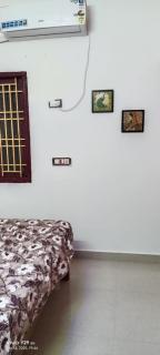 Vels Home Stay Temple View - 5