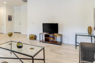 Lake and Mtn Views Modern Apache Junction Getaway - 3