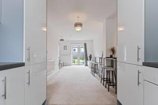 3-Bed Elegant House Near Museums, Bullring Parks - 3