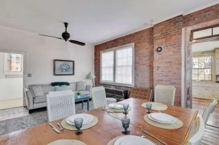 Spacious Historic 8-Bedroom Manor in Short North - Perfect for Large Groups - 7