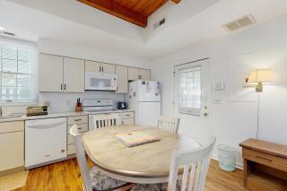 Bermudo Row Condo --- 34 Maryland Ave Unit 5 - 6