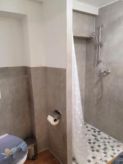 idylischer Bachplatz - 5