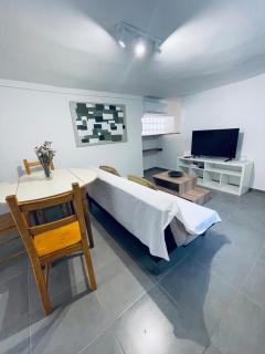 Old Cellar House - 4