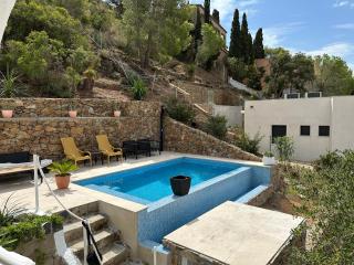 Preciosa casa con piscina desbordante y vistas al mar - 5