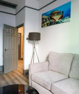 1BR Harbor Apartment , Family-Friendly , Sleeps 4 - 4