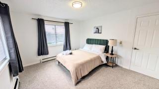 Spacious Downtown 2-bdrm Apartment - Anchorage - 3
