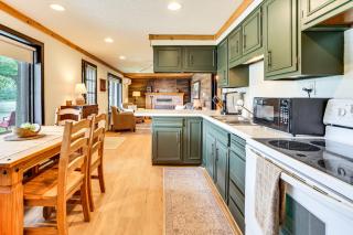 Apple Lake Retreat with Outdoor Entertainment Space - 4