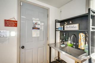 2 Mi to Lake Winnebago Cozy Fond du Lac Studio - 1