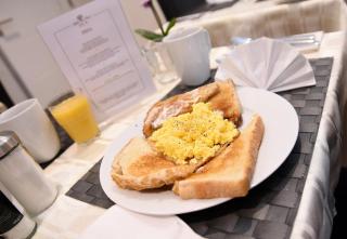 Apple Tree Place B&B - 1