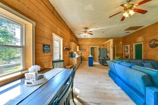 Ohio Hunters Cabin with Pond Access Pets Welcome! - Caldwell - 4