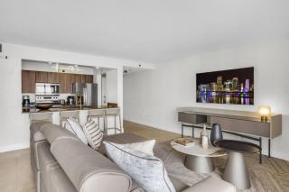 Stunning 3B2B with Ocean and City Views - Free Parking - 3