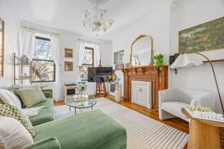 Charming 1BR West Village - 0