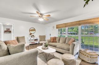 3BR Near River St and Forsyth with Porch and Parking - 5