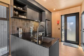 Kokako Whare - Central Queenstown Townhouse - 2