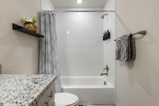Near Seaworld Smart TVs Backyard Dining Pet Friendly - 3