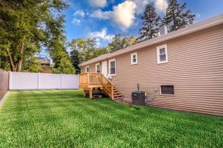 Mineola Bay Lakeview and Access - Fully Furnished Monthly & Seasonal Rental in Fox Lake - 2