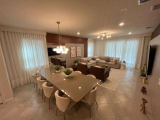 7 Bedrooms 5 Bathrooms Windsor Cay 15879Cc - 6