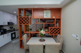 Lavish 2Bd & 2Ba Kingsland Ibex - 1