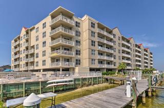 Walk to Sand! Modern Okaloosa Island Condo - 8