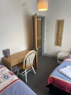 4 Bedroom School House - 2