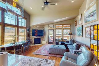 Vista View Gallery Surprise - 6