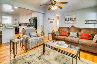 Near State Park and Spring River Family Gem with Yard - 5