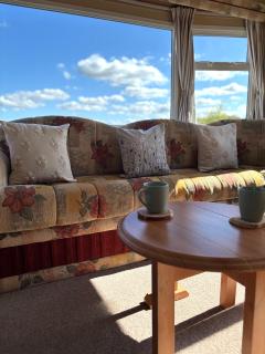 Seaside Escape 2-Bed Caravan at Seven Bays Park - 6