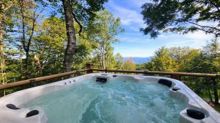 Modern Chalet Hot Tub Game Loft 1 Mi to Skiing - 0
