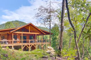 Amazing Waterfall! New Scenic Black Mtn Log Cabin - 0