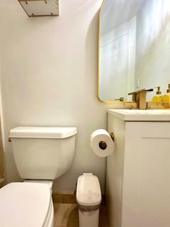 Cozy 2BR 2B Apt, 4min to Brickell City Center - 2