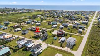 Welcome To Sarenity a 3Bd 2Bth home in Crystal Beach, Tx - 2