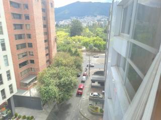 Luxury 3BR La Carolina w Experienced Tour Guides - 5