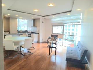Luxury 3BR La Carolina w Experienced Tour Guides - 1