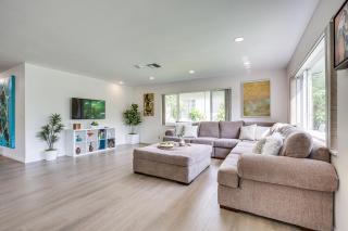 Home Less Than 2 Mi to Hallandale Beach and Boat Rentals - 0