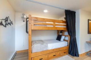 Bear Creek Lodge 211 by Alpine Lodging Telluride - 5
