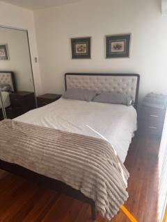 Charming 3-bedroom house - 5