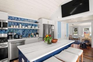 Private Hot Tub Near Dennis Pond - 2