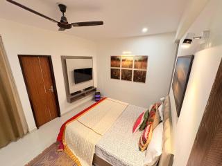 Couple Canvas- Luxurious 1-BHK Peaceful Apartment - 0