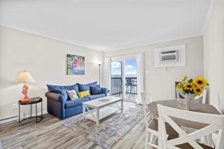 Steps to Sand! 3rd-Floor North Topsail Beach Condo - 6